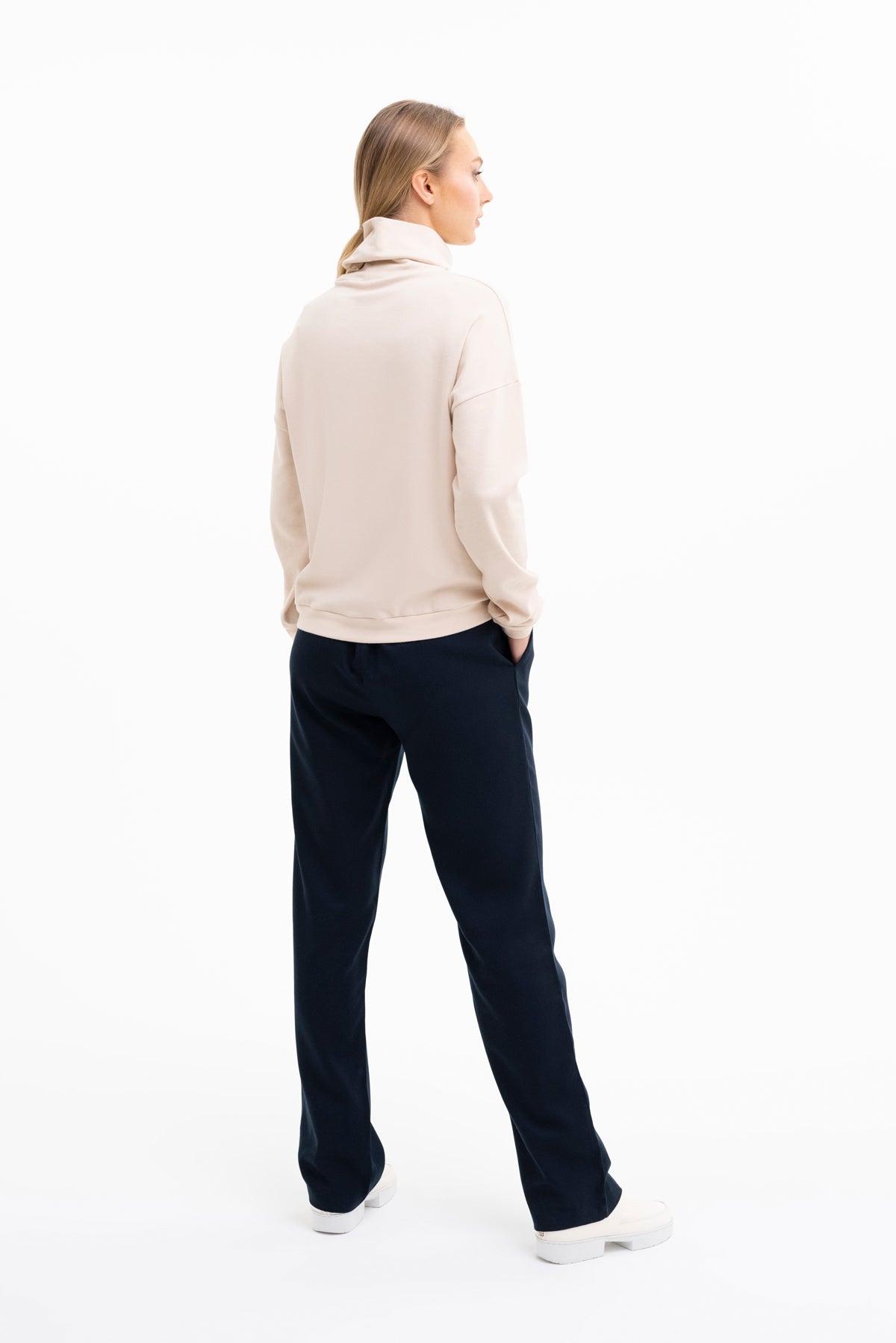 TURTLENECK JUMPER | cotton-wool cream