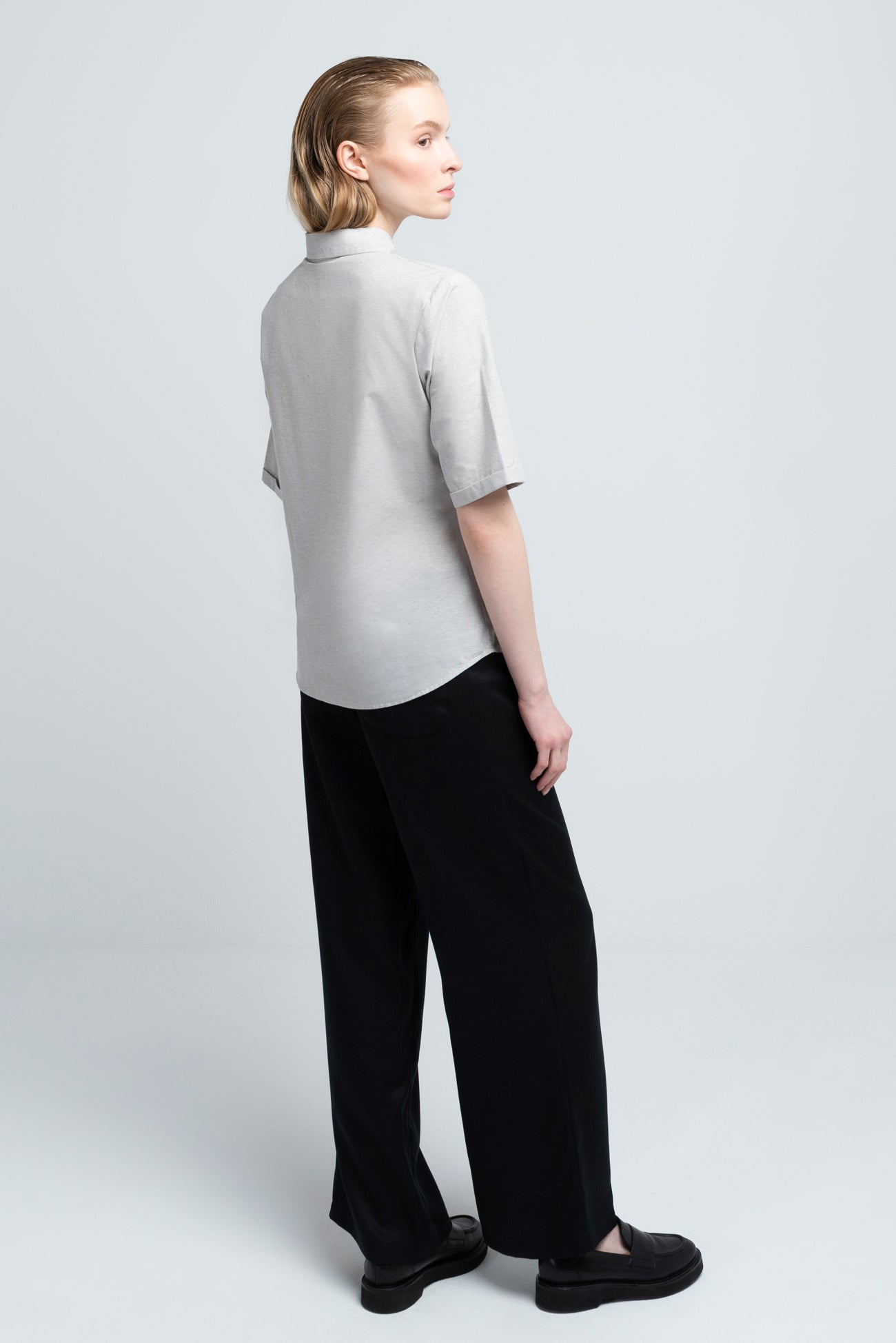 SHORT SLEEVES BLOUSE | cotton dusty grey