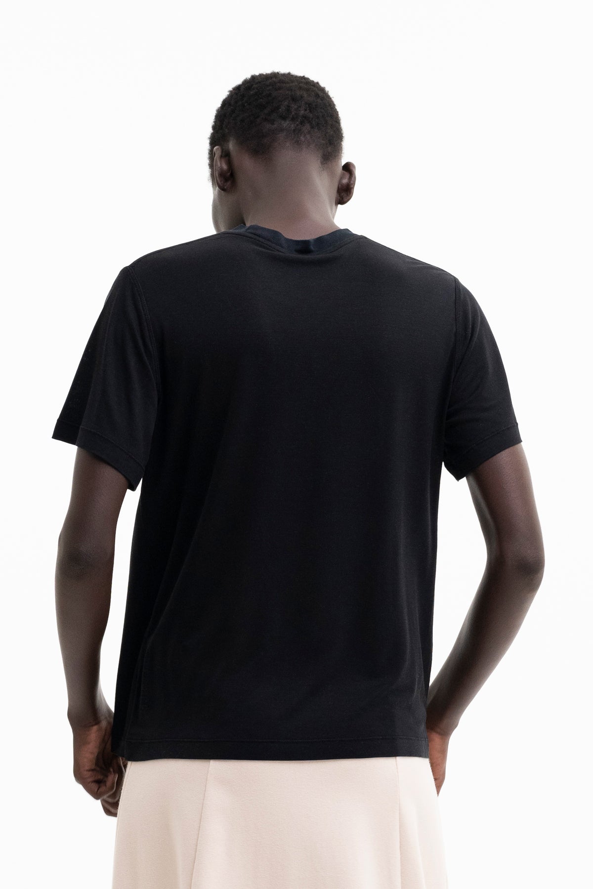 CREW NECK T-SHIRT | lyocell cream, black or white