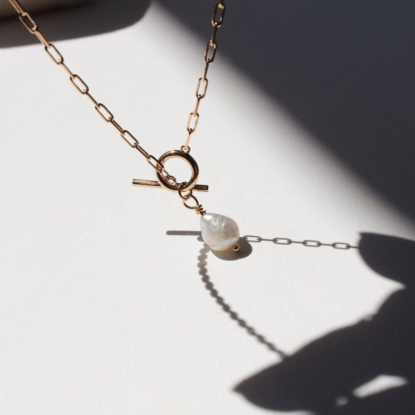 TAHA PEARL NECKLACE | 18-carat gold-plated