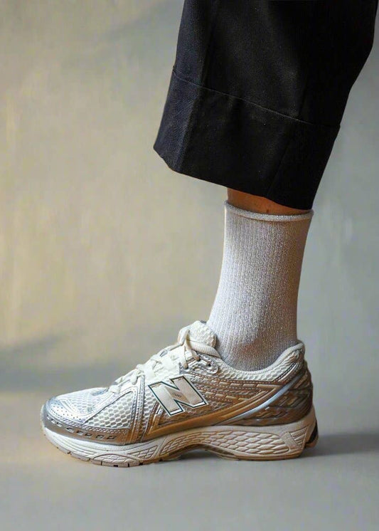 SPARKLING SOCKS | bamboo lyocell cream white