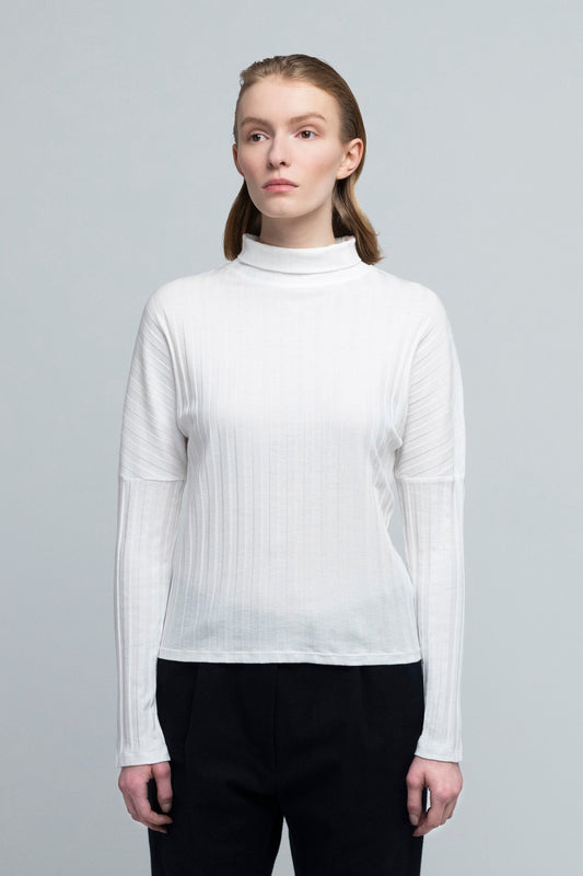 TURTLENECK SHIRT | cotton white & cream