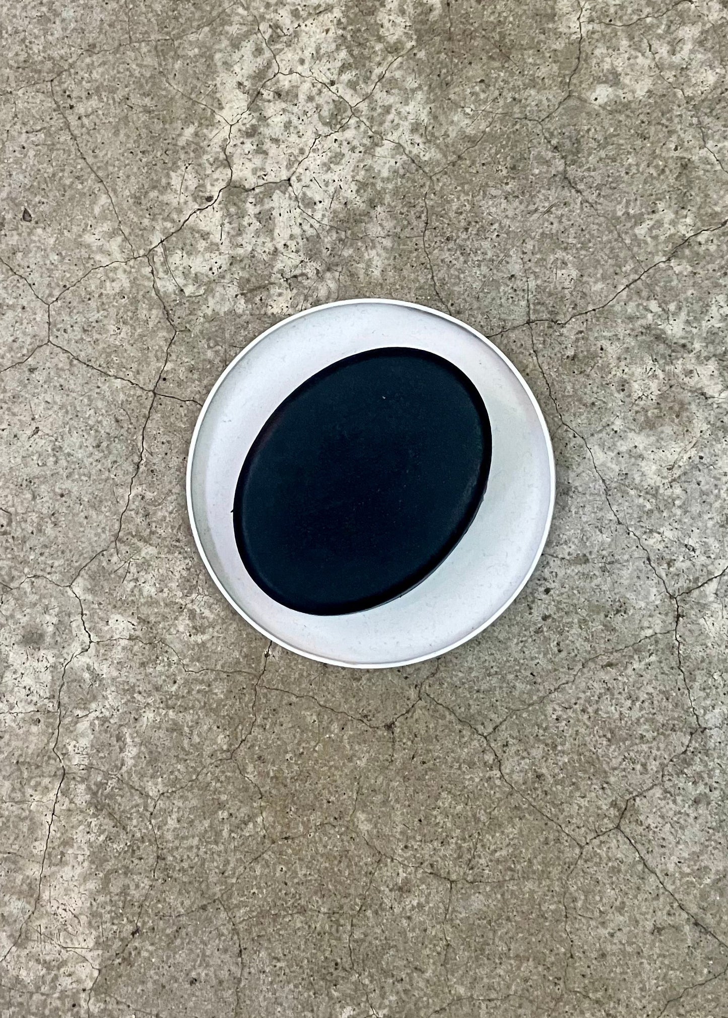 BLACK ORGANIC SOAP | charcoal & essential oil