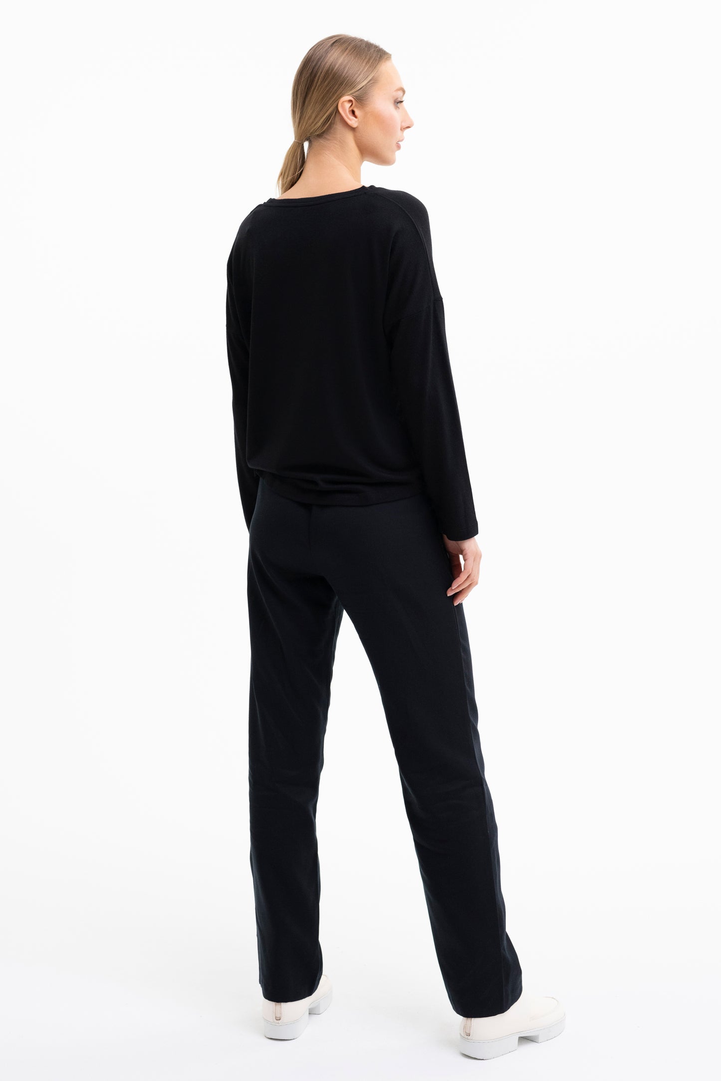 PREMIUM LONGSLEEVE LOOSE FIT | Tencel™ wool mix black