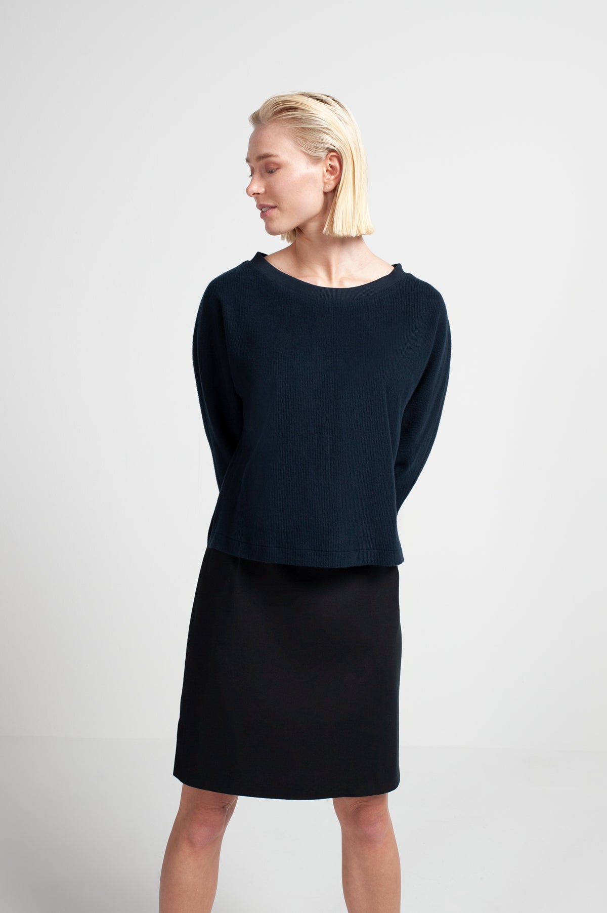 CROPPED SWEATER | cotton cord sweat midnight blue